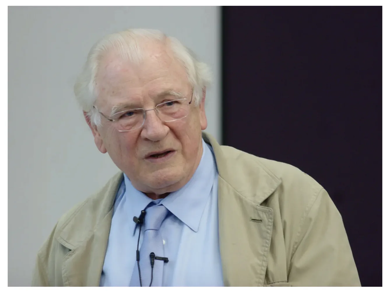 Another famous mathematician, John Alan Robinson, seen in the wild in this 2012 photo. Also in a tie but a less format overcoat. The times are changing. Robinson died in 2016.